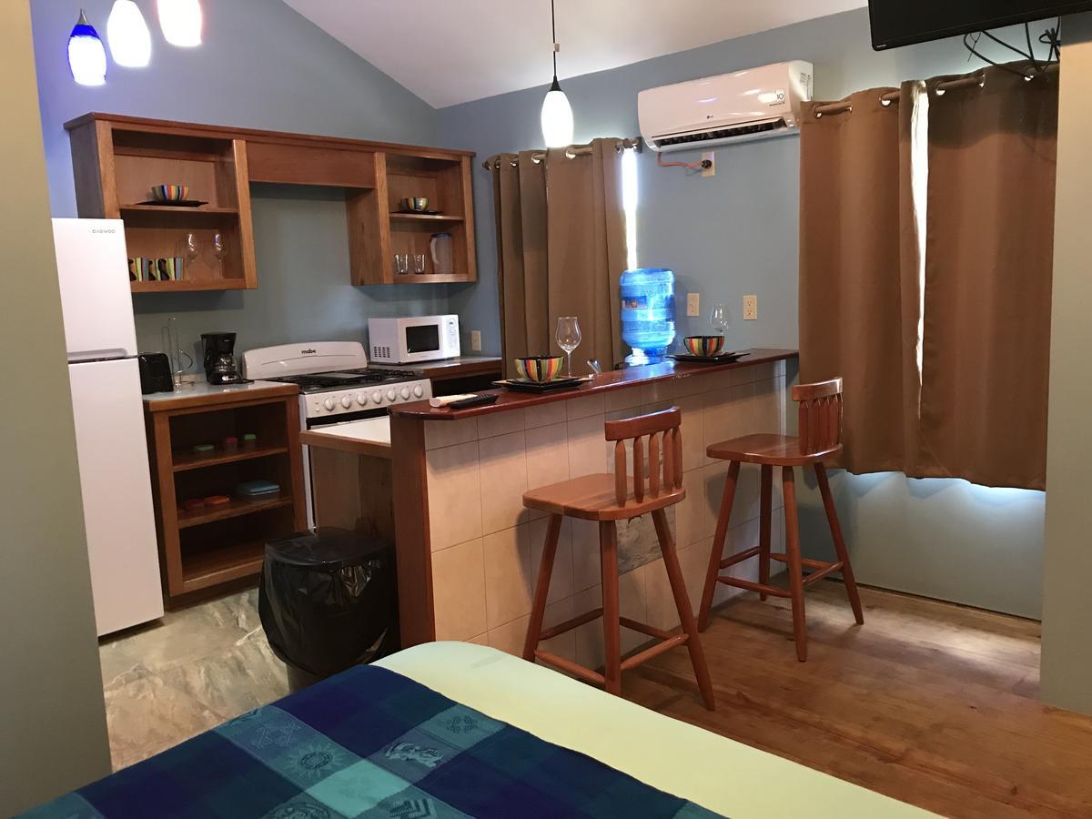 Tilt-Ta-Dock Resort Belize Corozal Town Esterno foto